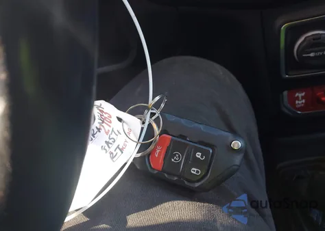 2021 Jeep Wrangler 4Xe Unlimited Rubicon 4X4 from USA, damaged, VIN 1C4JJXR67MW870686